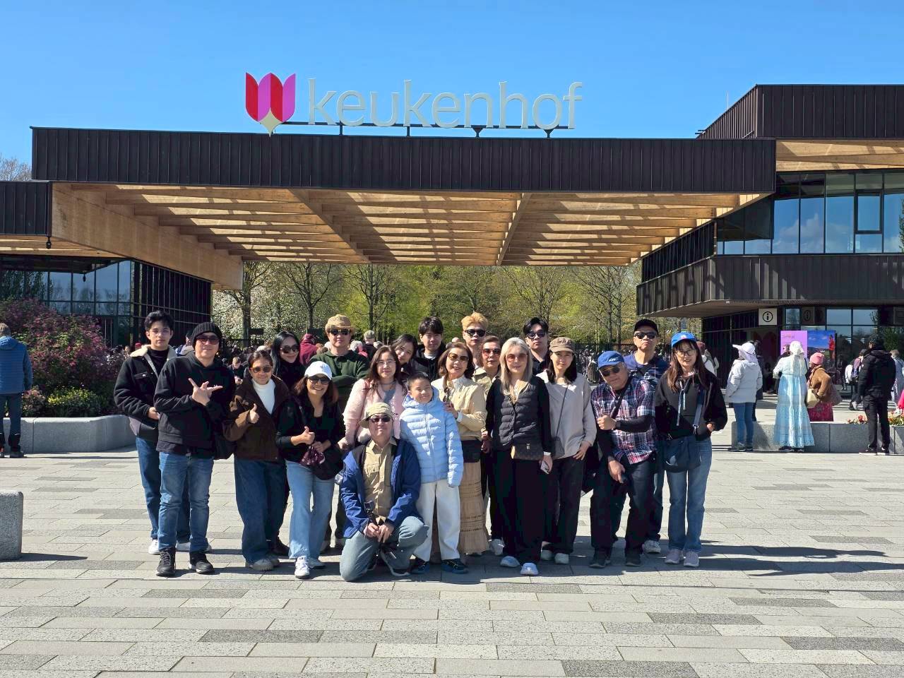 KEUKENHOF 8 วัน TG วันที่ 11-18 เม.ย. 2569 เดินทางกับไกด์พี่เช
